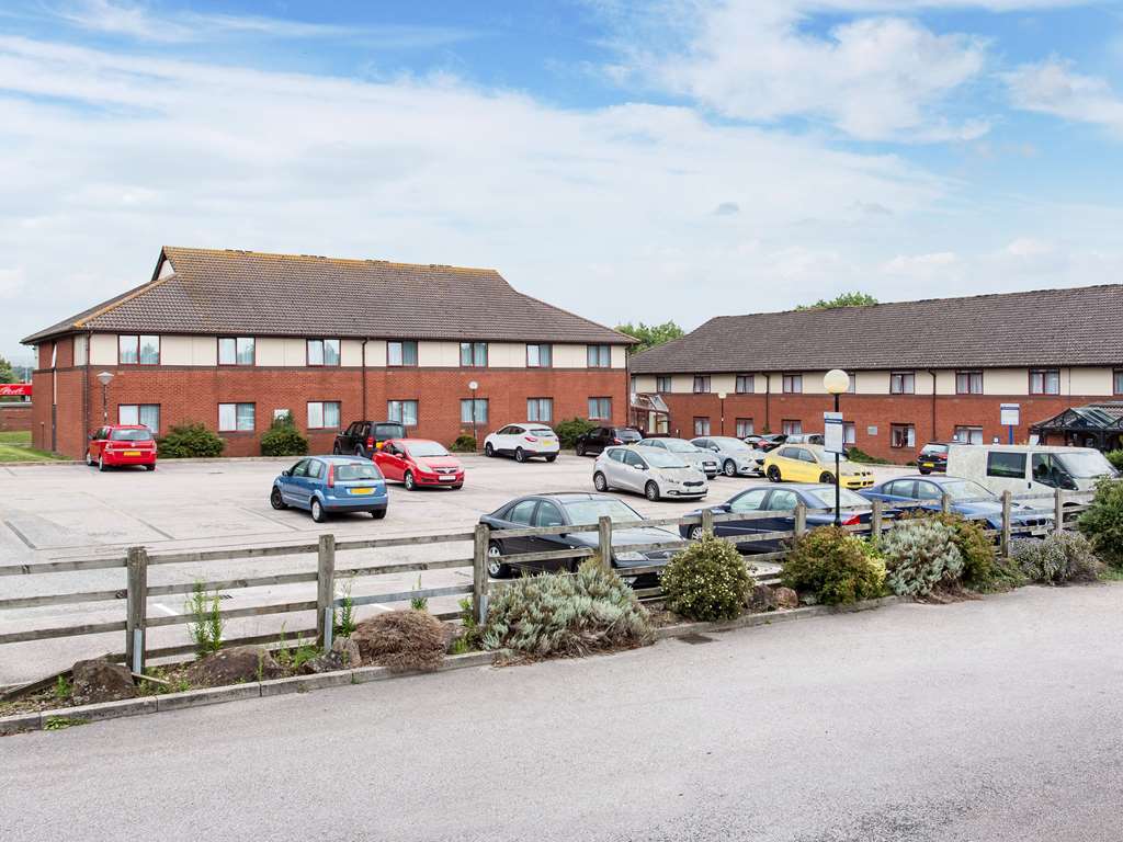 Travelodge Exeter M5 Экстерьер фото
